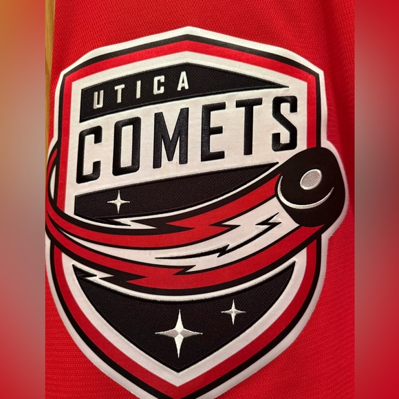 Utica Comets AHL. CCM Red Jersey - Large - Picture 6 of 7